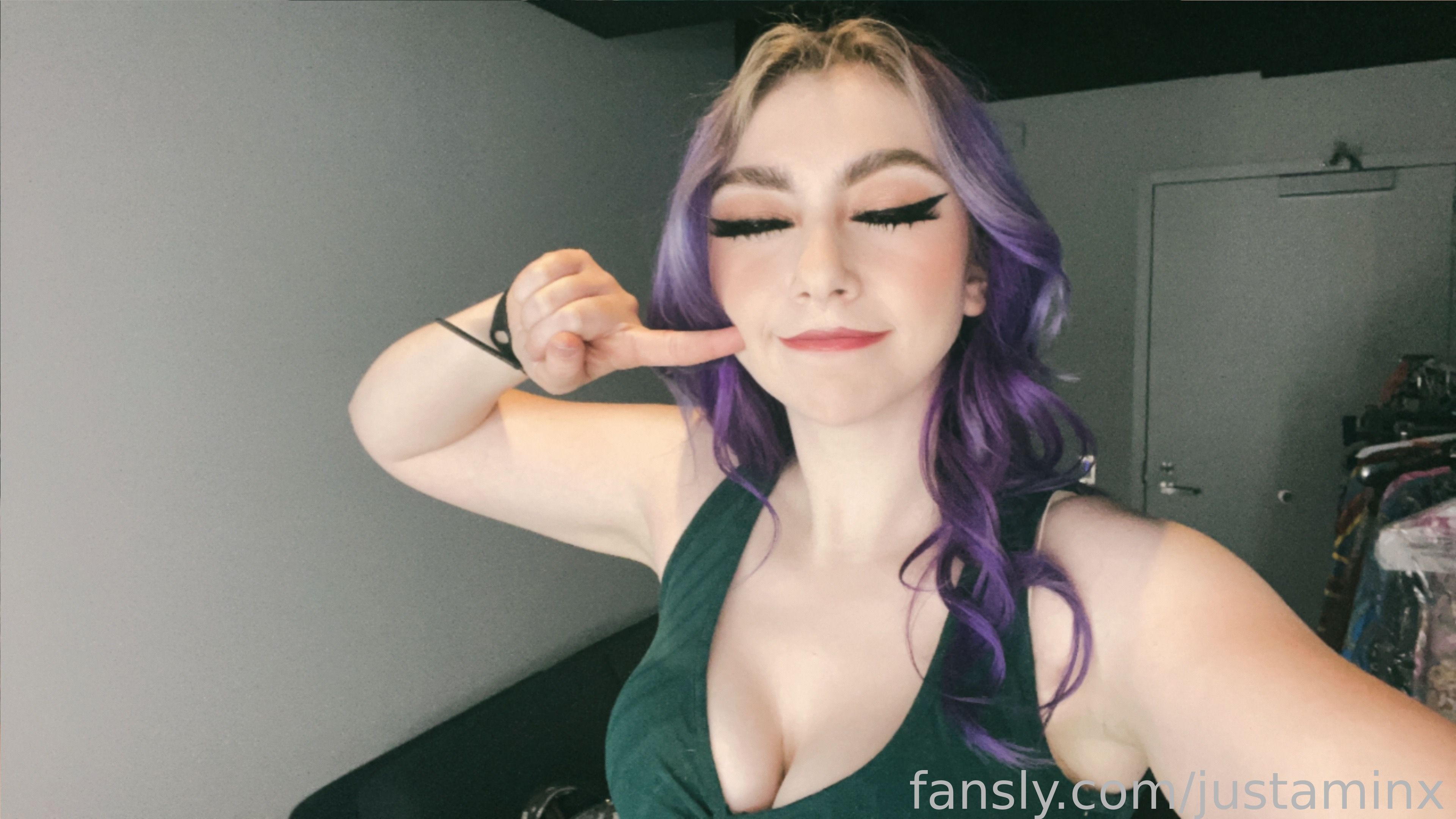 JustaMinx NSFW: What the Twitch Streamer Is Offering on Fansly